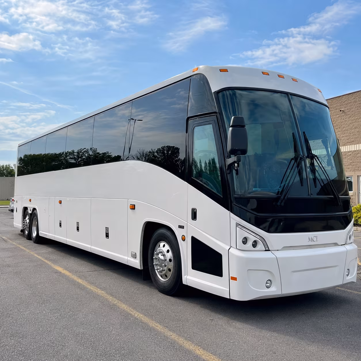 employee shuttle buses for passaic warehouse and distribution groups