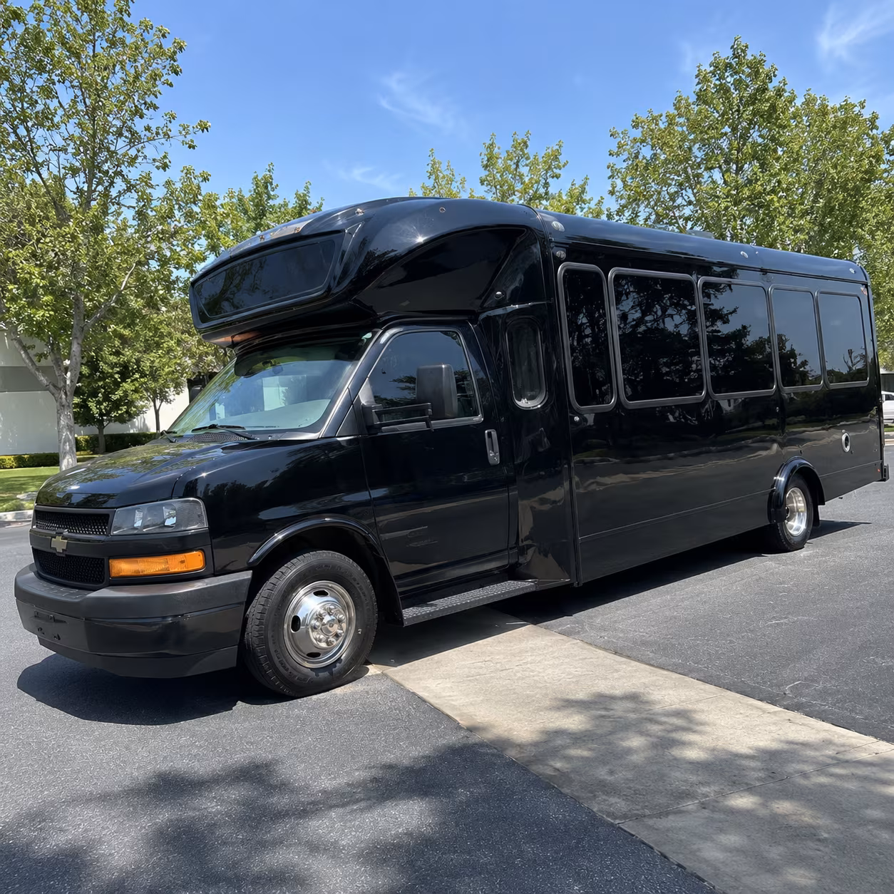 passaic 15 passenger party bus