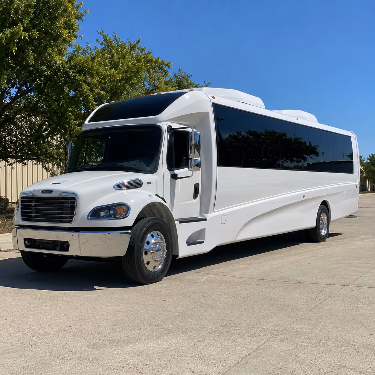 passaic 28 passenger minibus